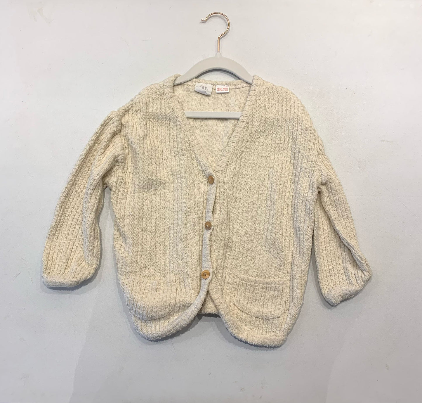 Un cardigan pour fille