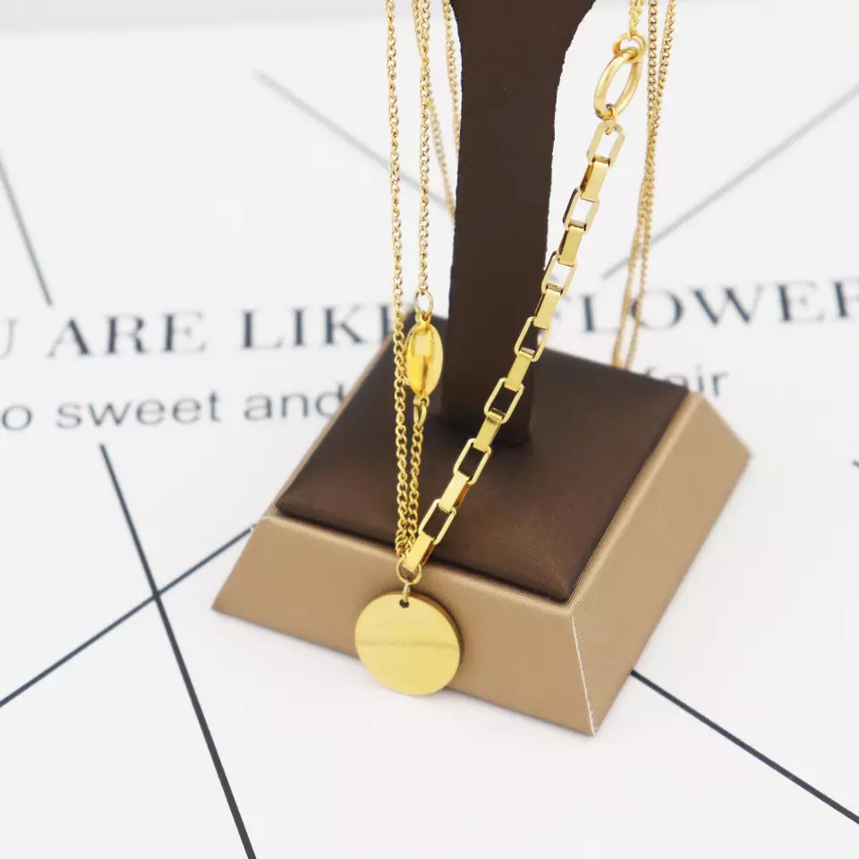 Collier en acier inoxydable plaqué or 18K