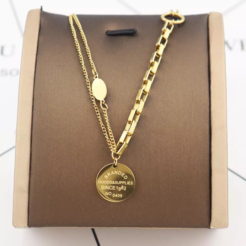 Collier en acier inoxydable plaqué or 18K