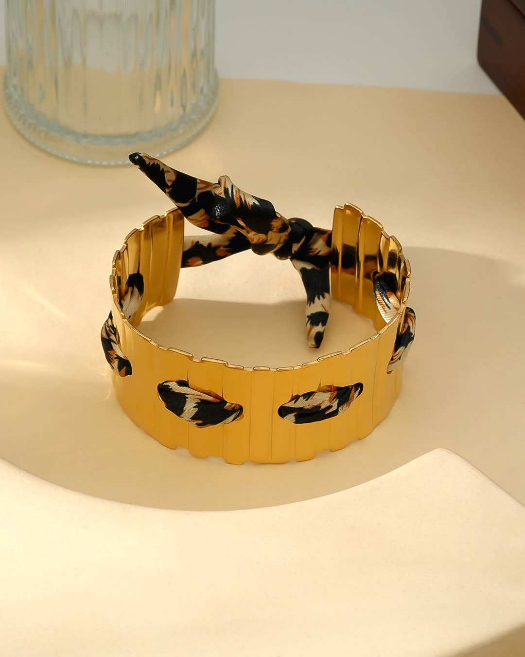 Bracelet Jonc Doré Rectangulaire Motif Léopard