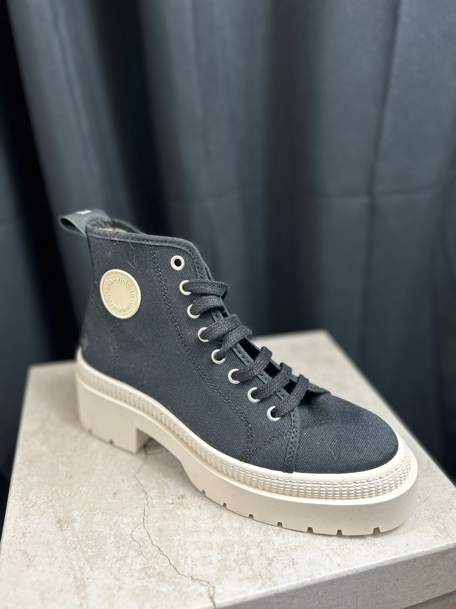 Chaussures VICTORIA femme