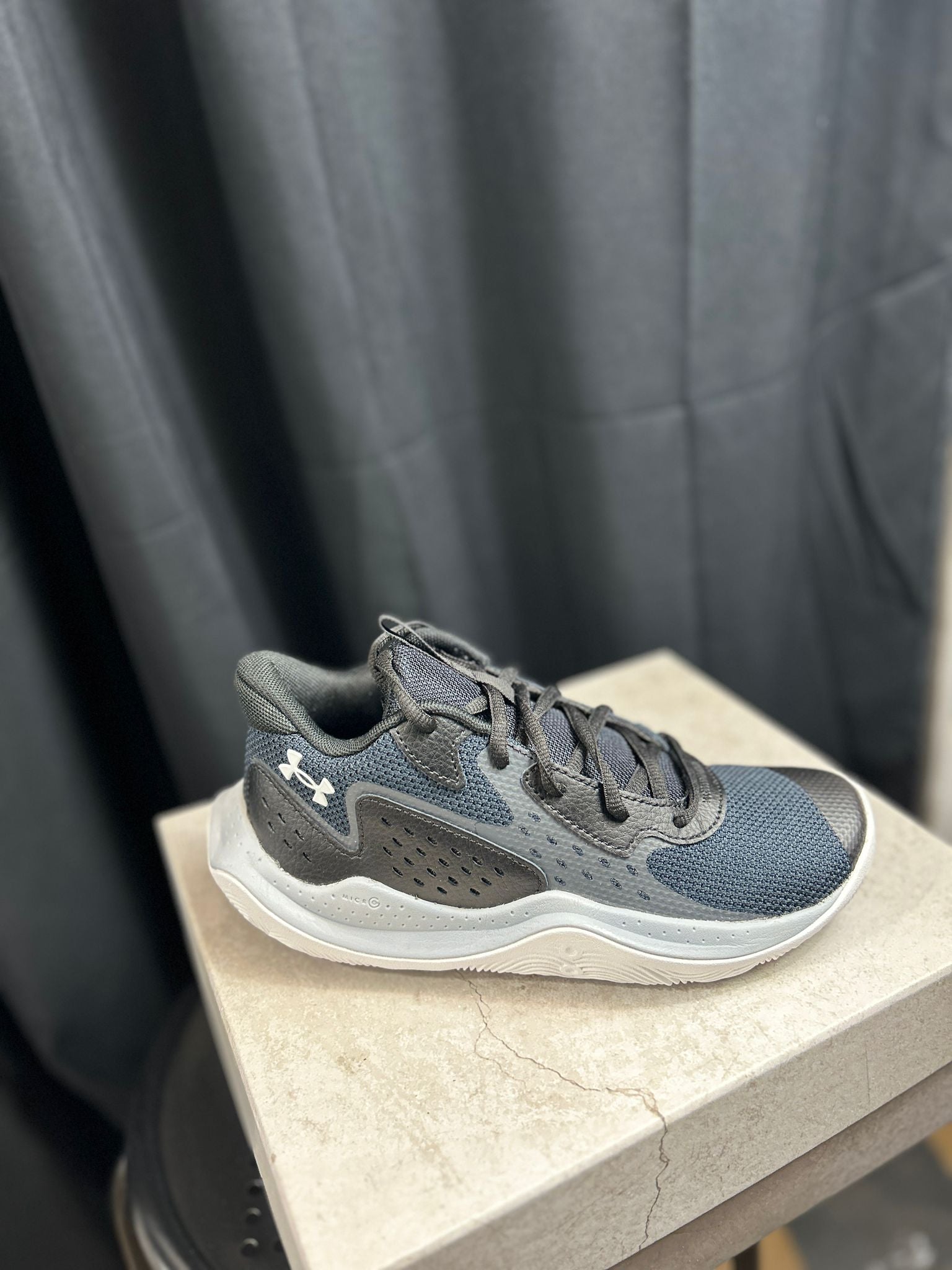 Basket UNDER ARMOUR