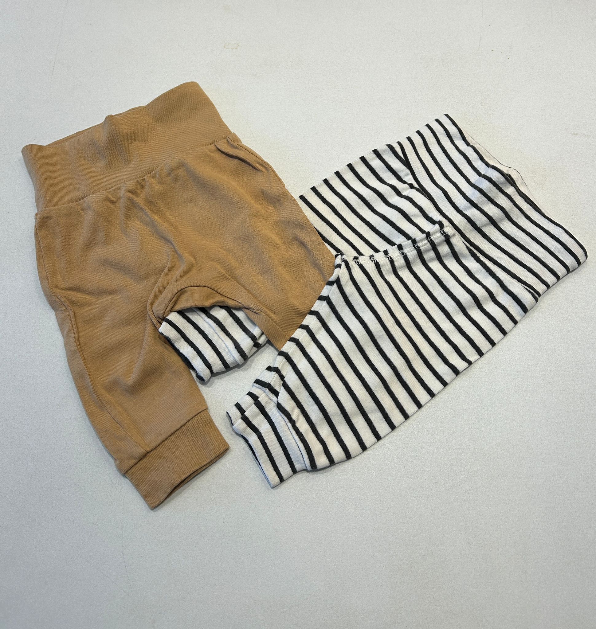 2 pantalon bébé
